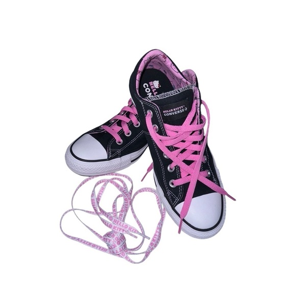 Converse X Hello Kitty (NWT) RARE, Limited Edition, Women’s Size 9 - Picture 2 of 13